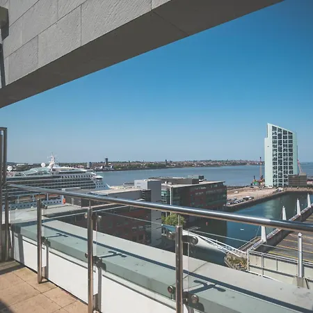 Luxurious 3 Bed - River View Liverpool Exterior photo