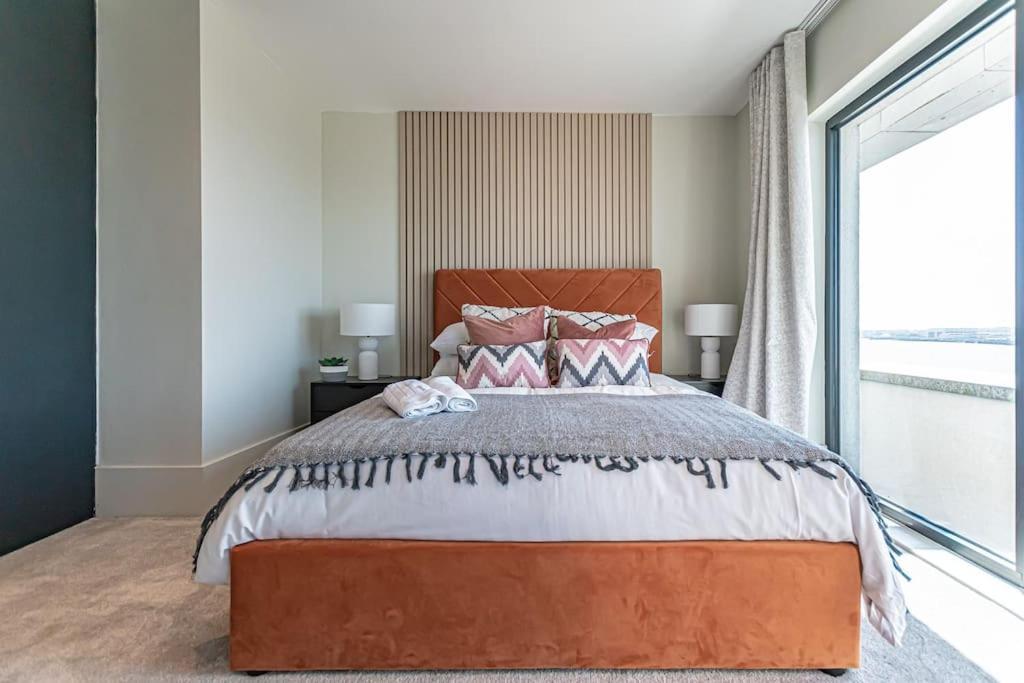 Luxurious 3 Bed - River View