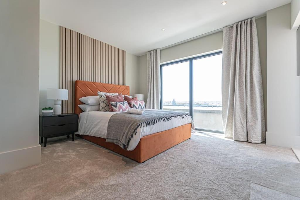 Luxurious 3 Bed - River View * Liverpool
