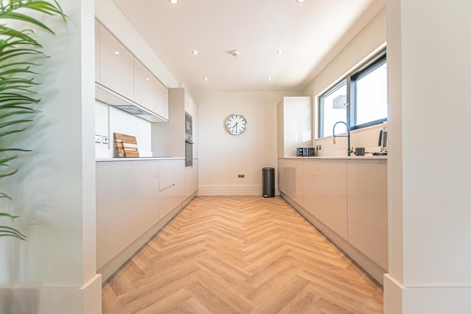 Apartment Luxurious 3 Bed - River View